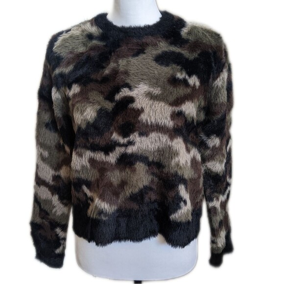 Bella Dahl soft & fuzzy camouflage cropped sweater, crew neck, size Small - Picture 1 of 10